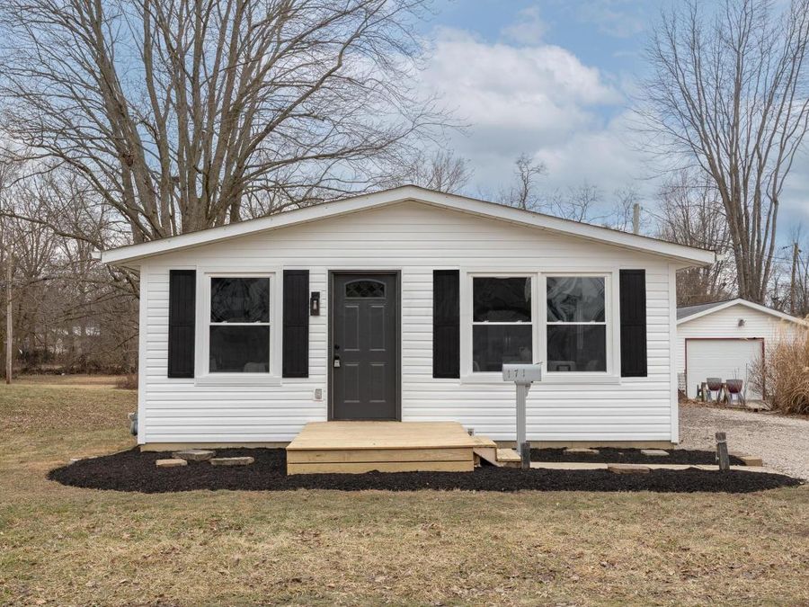 171 New Hampshire Avenue , London, OH 43140 Photo 1