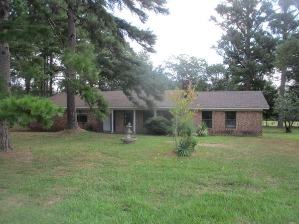 2611 Hixon , Pine Bluff, AR 71603