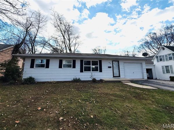 584 W Center Street , Nashville, IL 62263