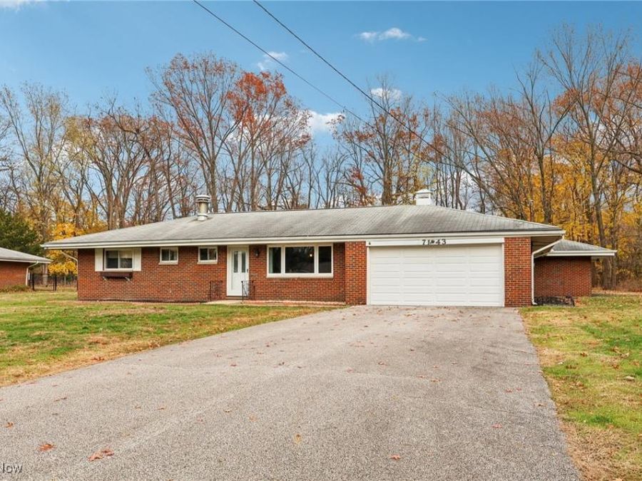 7143 Dogwood Lane , Mentor, OH 44060 Photo 1