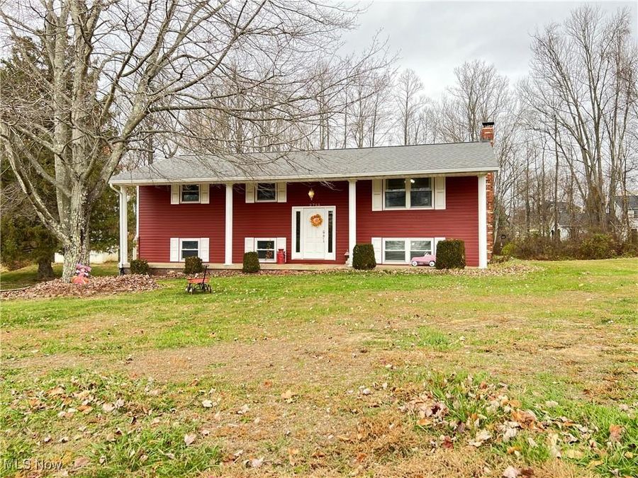 2755 N Lawndale Place , Zanesville, OH 43701 Photo 1