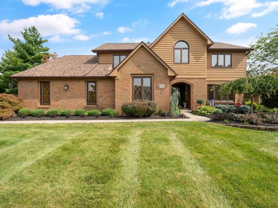 194 Baranof W, Westerville, OH 43081 Photo 1