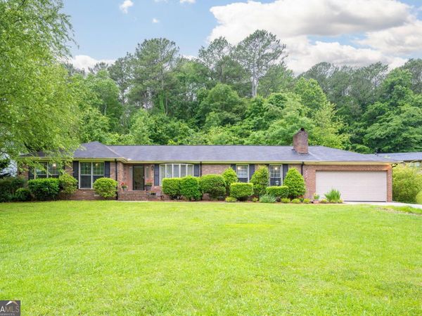 110 Pinewood Way, Dalton, GA 30721