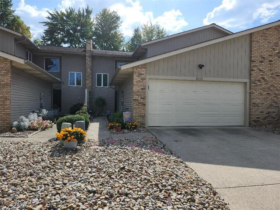 16761 ORCHARD GROVE Drive , Unit 6808 A, Middleburg Heights, OH 44130 Photo 1