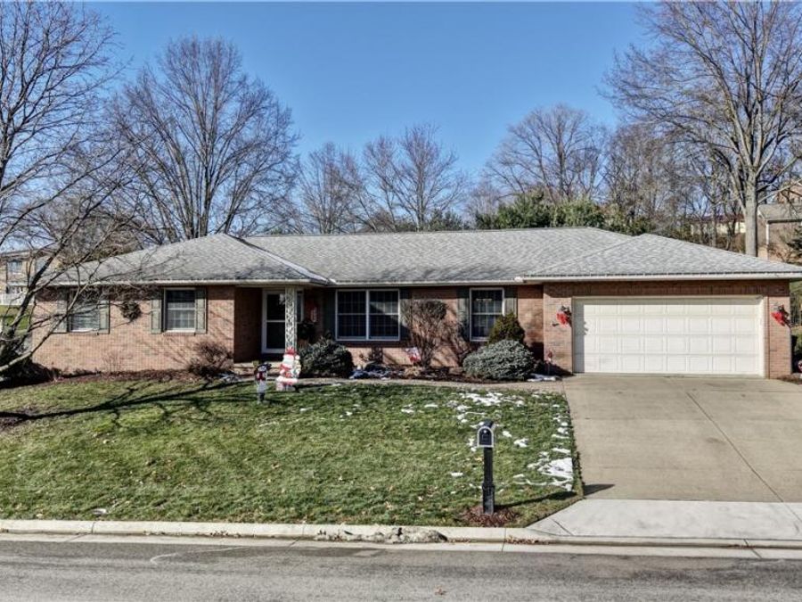 1006 Glen Drive NE, New Philadelphia, OH 44663 Photo 1