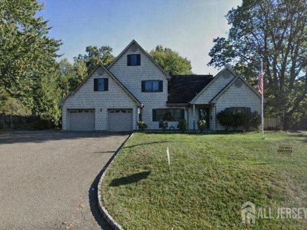 24 Stephenville Parkway , Edison, NJ 08820