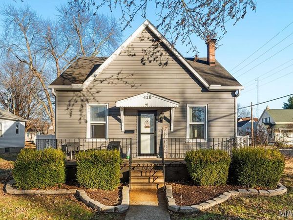 420 S Walnut Street , Trenton, IL 62293