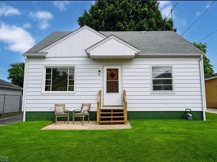 41 W Woodsdale Avenue , Akron, OH 44301 Photo 1