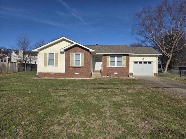 1238 Marla Dr , Clarksville, TN 37042