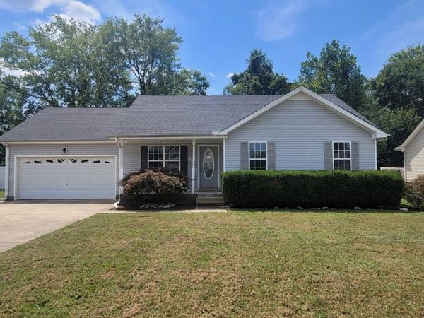 4065 New Grange Cir , Clarksville, TN 37040