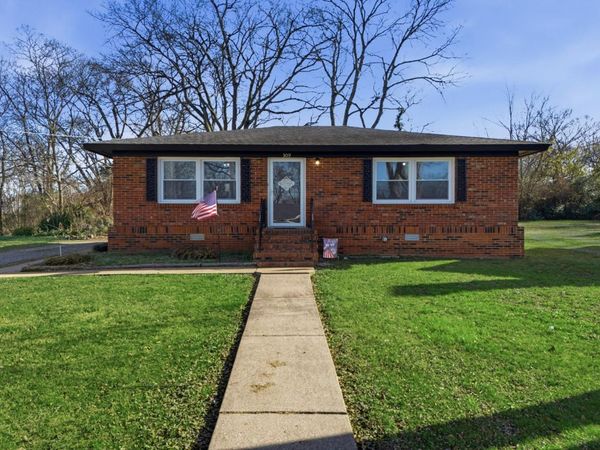309 Woods Ave N, Lewisburg, TN 37091