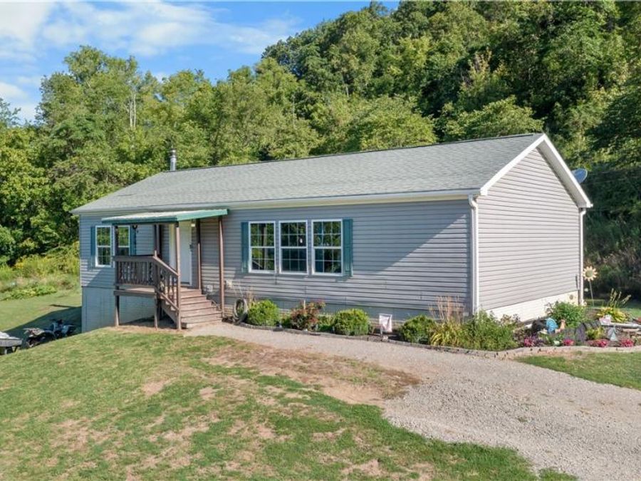 29752 Miltonsburg Calais Road , Quaker City, OH 43773 Photo 1