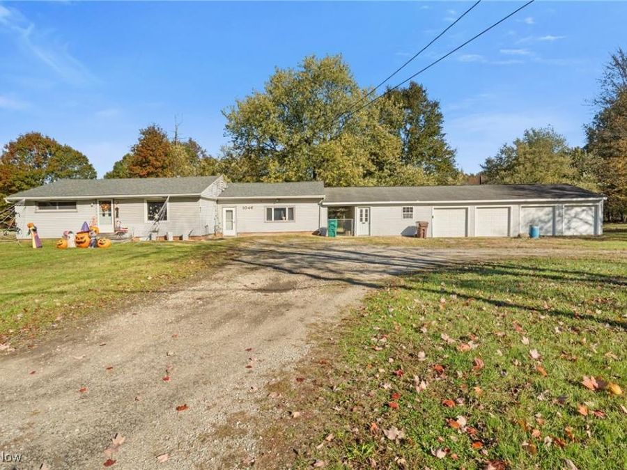 1046 W Ohio Avenue , Sebring, OH 44672 Photo 1