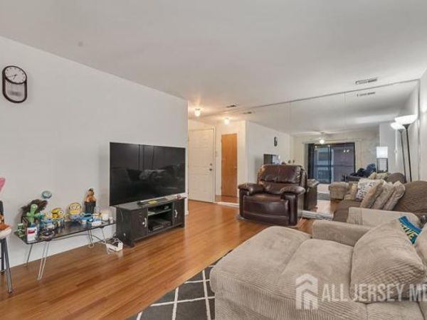 111 Beverly Hill Terrace , Woodbridge, NJ 07095