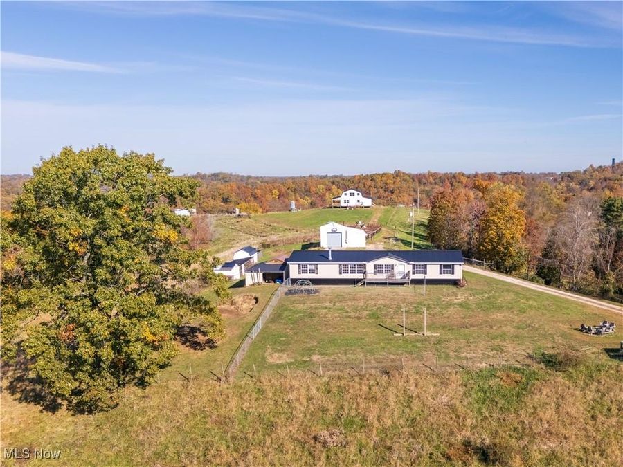 540 Wine Road , Elizabeth, WV 26143 Photo 1