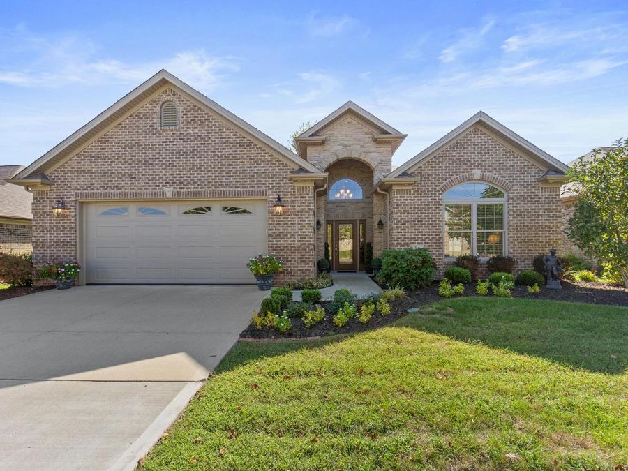 104 Clubhouse Drive, Georgetown, KY 40324 Photo 1