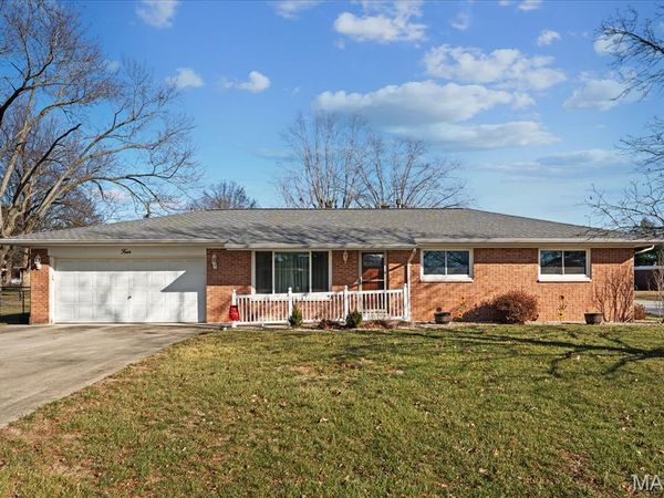 4 Victor Street , Waterloo, IL 62298