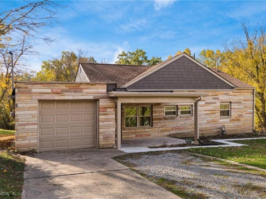 724 Garden Road , Zanesville, OH 43701 Photo 1