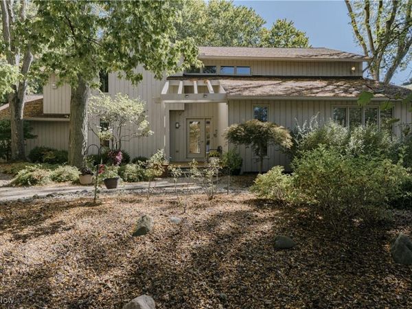 15 Laurel Hill Lane , Pepper Pike, OH 44124