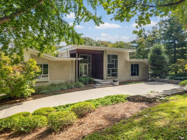 586 Natchez Bend Rd , Nashville, TN 37221
