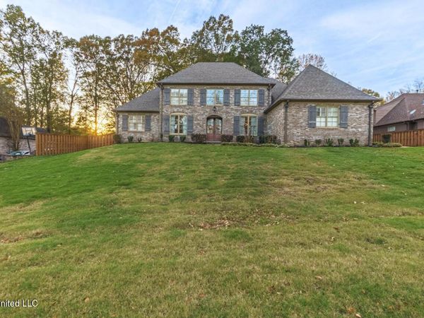 4655 Bonne Terre Drive, Nesbit, MS 38651