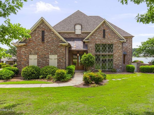 119 Northlake Drive, Madison, MS 39110