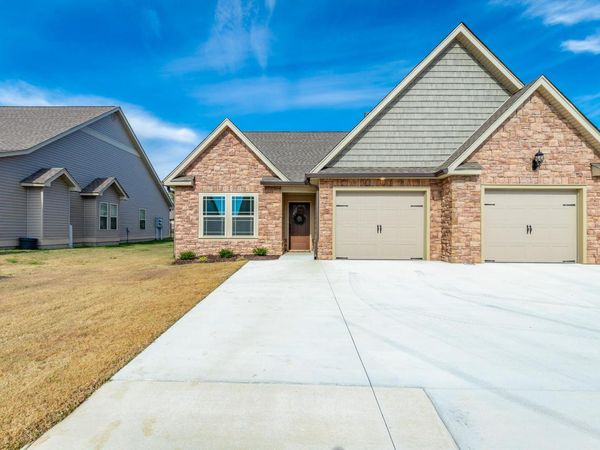 166 Sunset Cove Drive, Rossville 30741