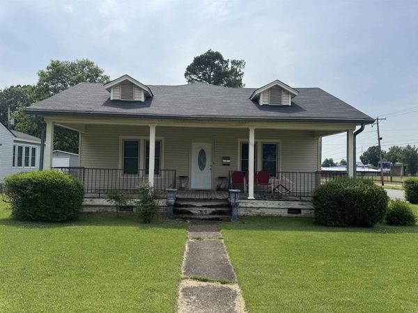 1031 Cherry , Forrest City, AR 72335