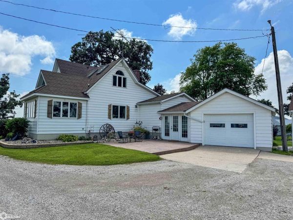 2428 Hwy 3, Dumont, IA 50625