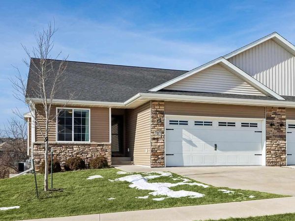 717 Hillside Drive, Tiffin, IA 52340