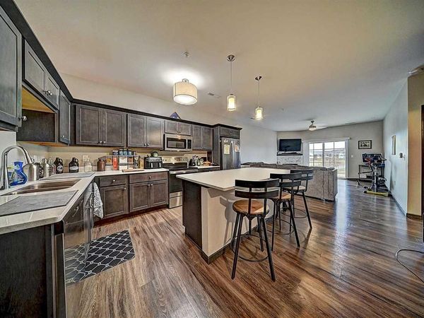 2869 Spring Rose Cir., Unit 207, Coralville, IA 52241