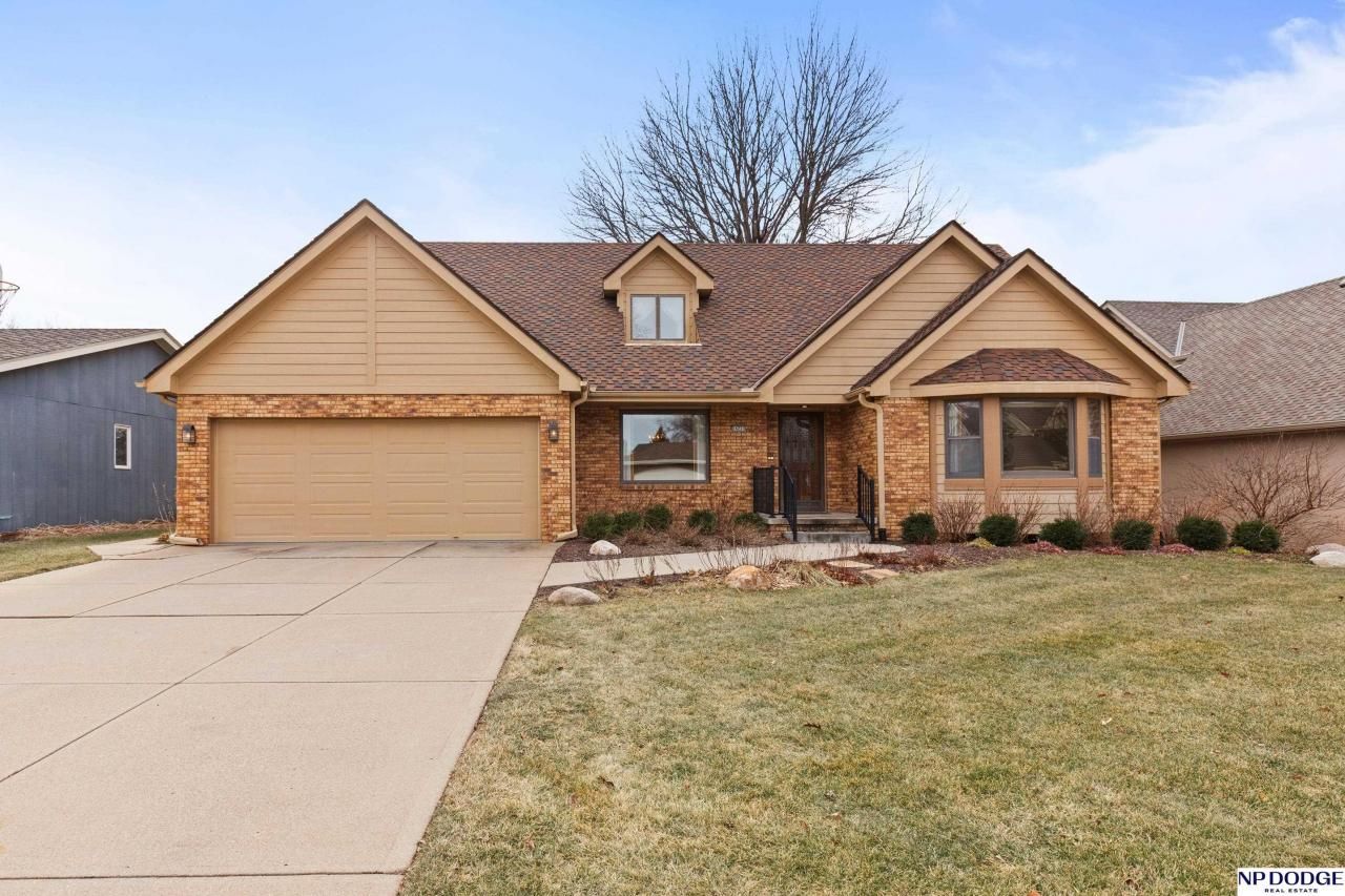 16231 Wright Circle , Omaha, NE 68130