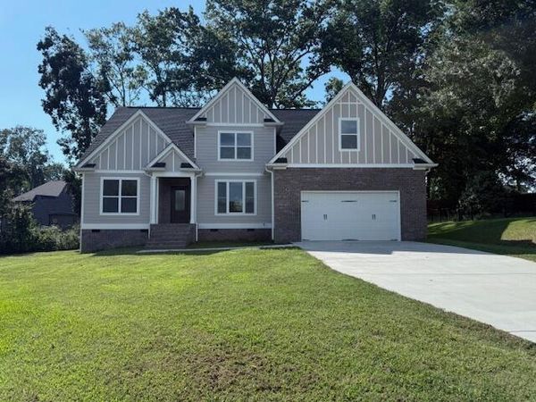 8600 Wading Branch Court , Ooltewah, TN 37363