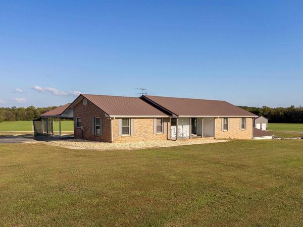 956 Co Rd 95, Moulton, AL 00000