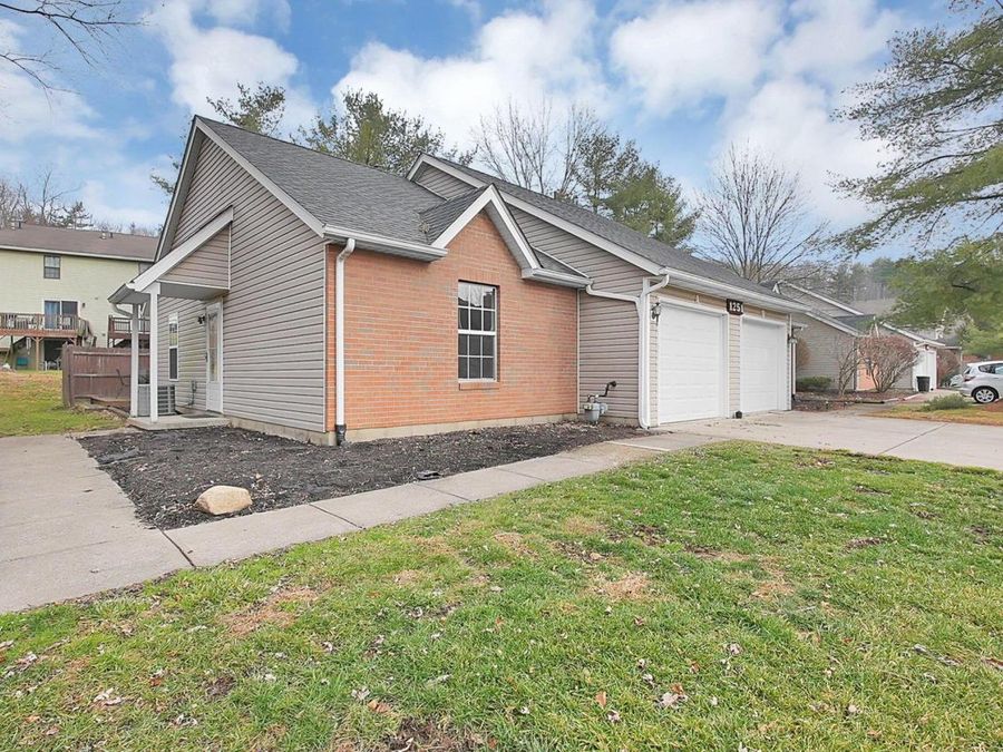 1251 Pineview Trail , Unit A, Newark, OH 43055 Photo 1