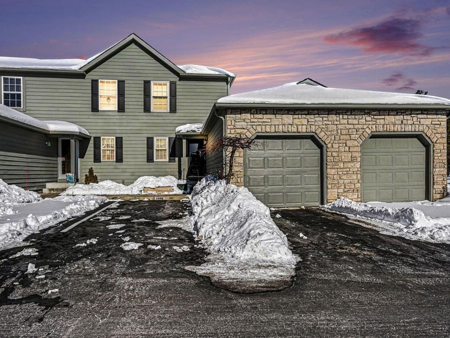 5886 Blendon Place Drive, Columbus, OH 43230 Photo 1