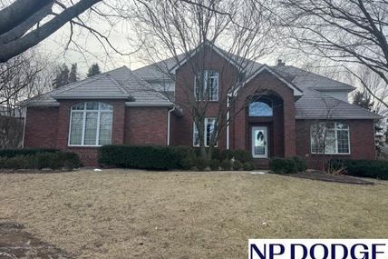 1421 N 138th Street, Omaha, NE 68154