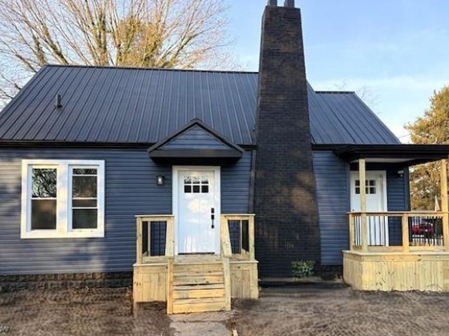 331 E Taylor Street , Zanesville, OH 43701 Photo 1