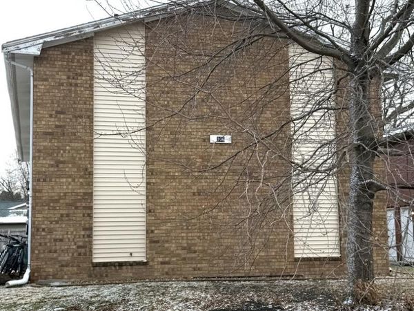 106 College Park Court , Normal, IL 61761