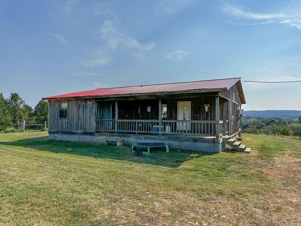 1807 Round Mountain , Marshall, AR 72650