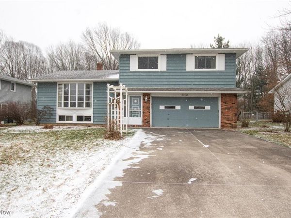 32985 Charmwood Oval , Solon, OH 44139