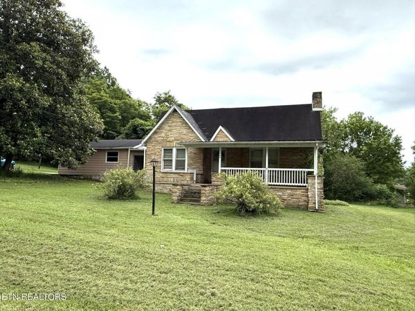306 Sunset Drive, Byrdstown, TN 38549
