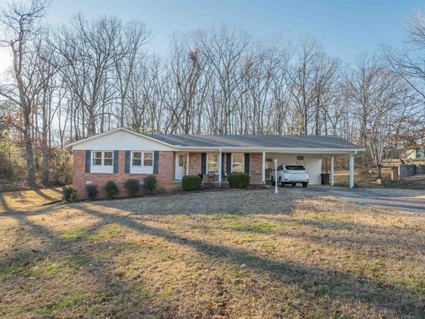214 HILLHURST ST, Selmer, TN 38375