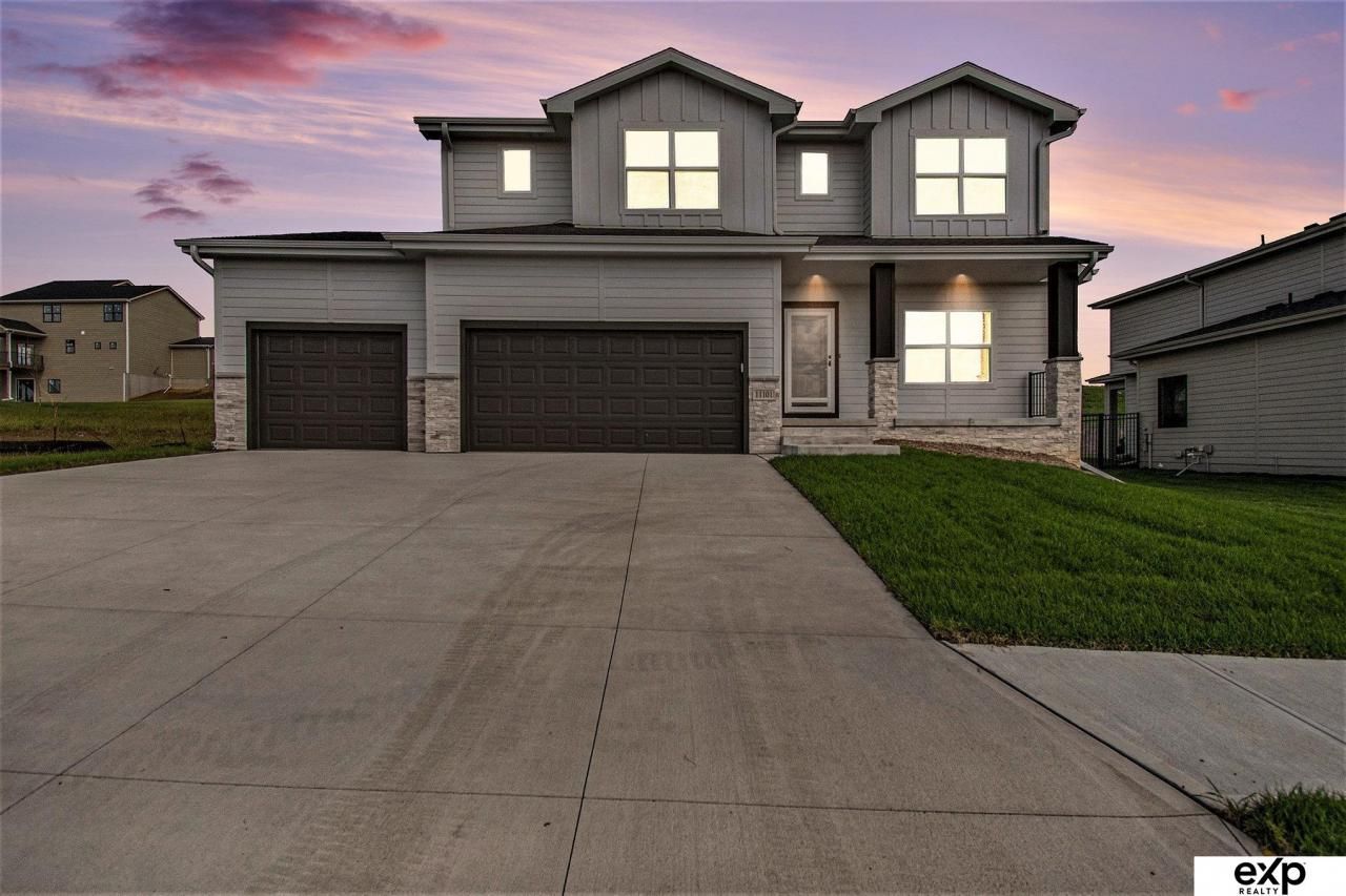 11101 S 217 Street , Gretna, NE 68028