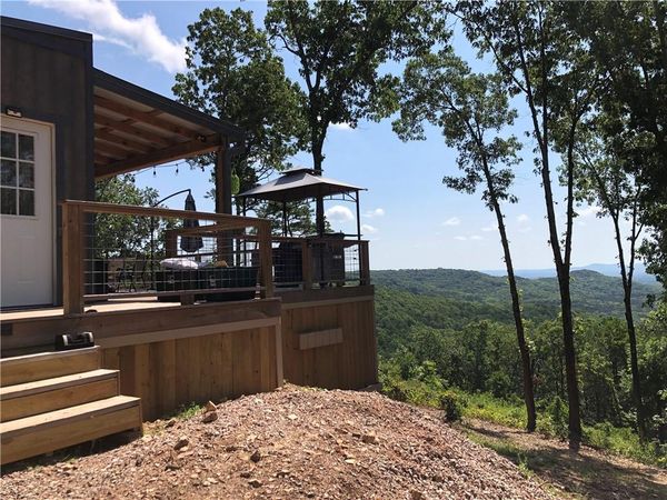 255 CR 250 , Eureka Springs, AR 72631