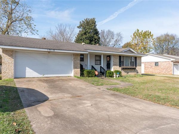 1912 S 71st Street , Fort Smith, AR 72903