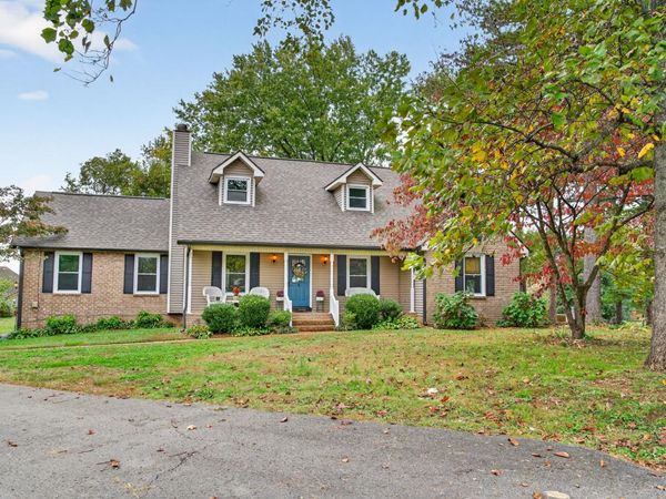 2863 Windy Way , Thompsons Station, TN 37179