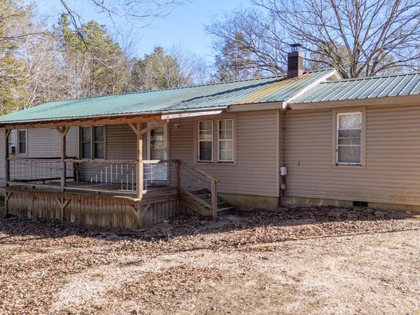 4415 Holland Creek Rd , Savannah, TN 38372