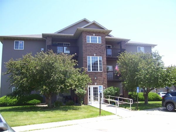 505 Penn Court , Unit 1, North Liberty, IA 52317