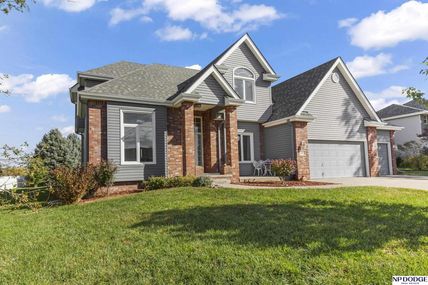 1126 Joy Circle , Papillion, NE 68046
